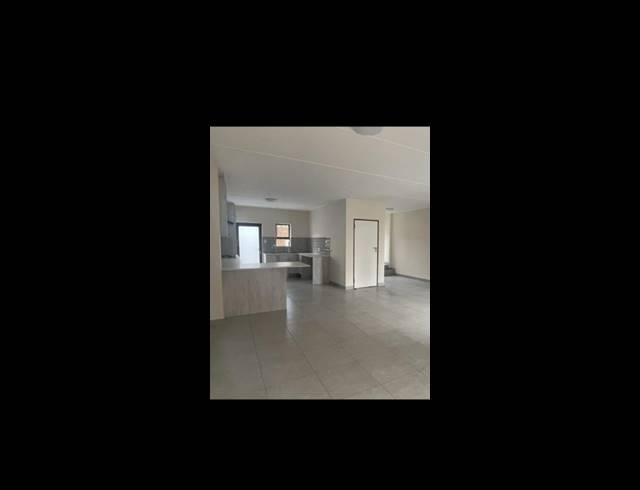 3 BEDROOM TOWNHOUSE TO LET IN DEL JUDOR EXT 4